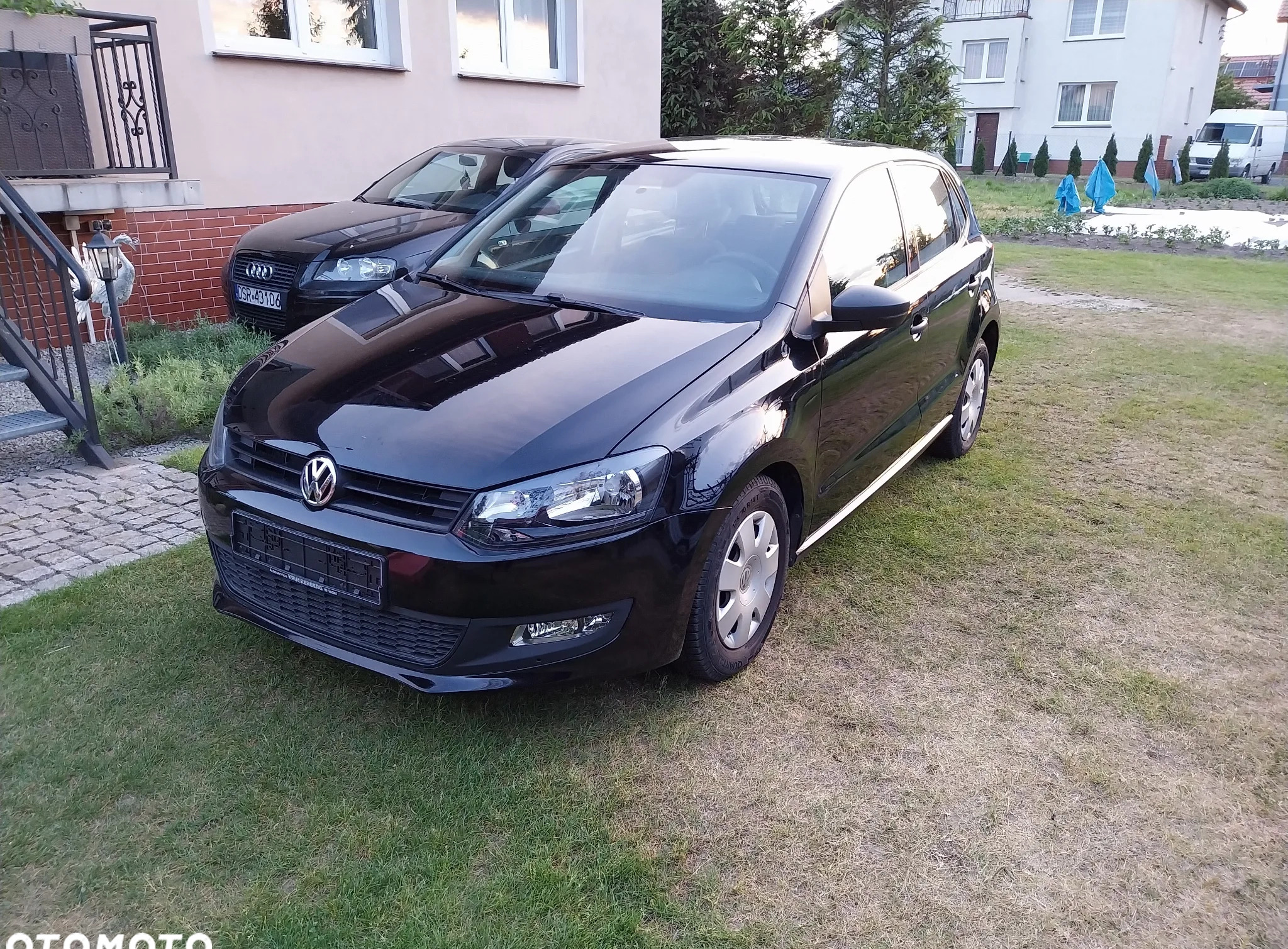 Volkswagen Polo cena 17200 przebieg: 175000, rok produkcji 2010 z Zielonka małe 172